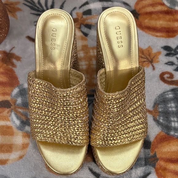 GUESS Gold Woven Wedges - Picture 1 of 12